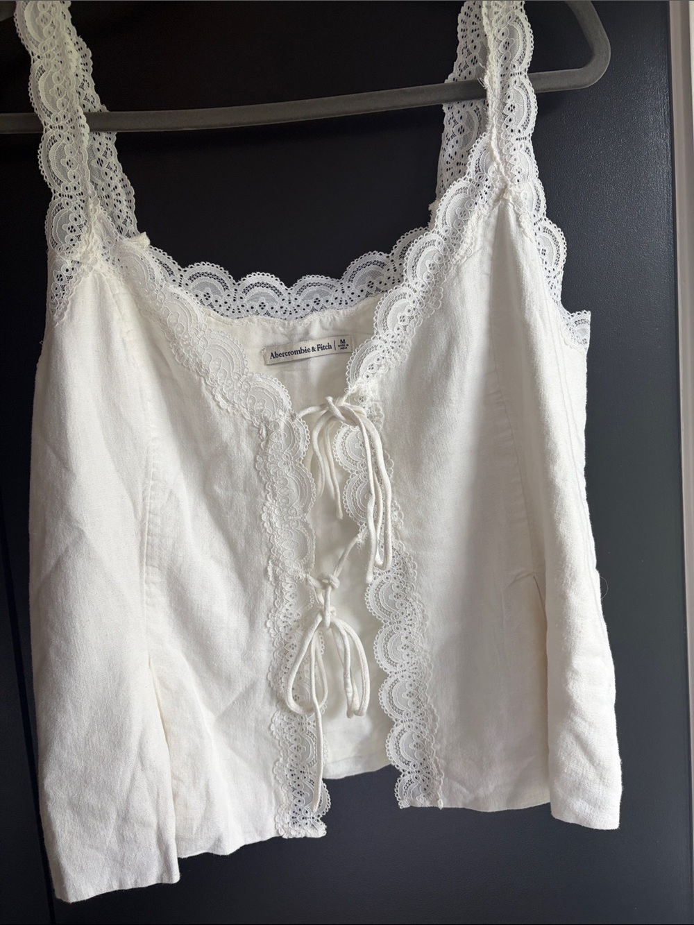 Brand NEW A&Fitch Lace-Trim Tie-Front Camisole linen blend double lined